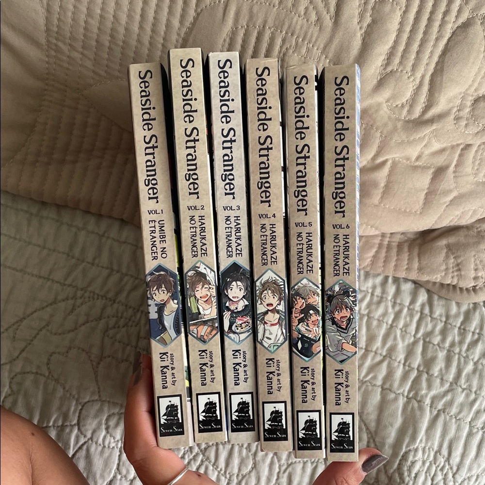 Manga Volumes - Beige Spine Collection
